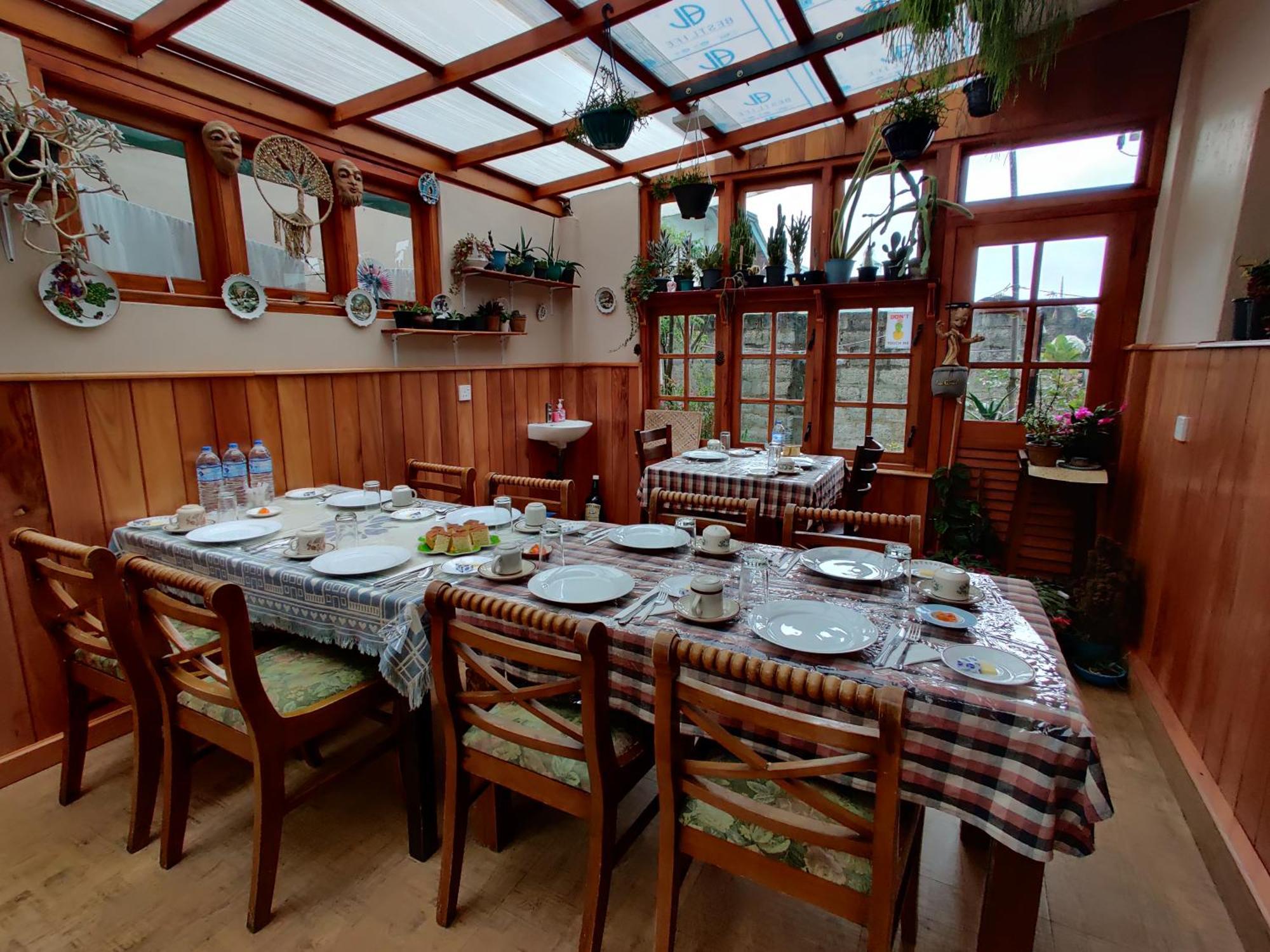 Carnation Rest Hotell Nuwara Eliya Exteriör bild