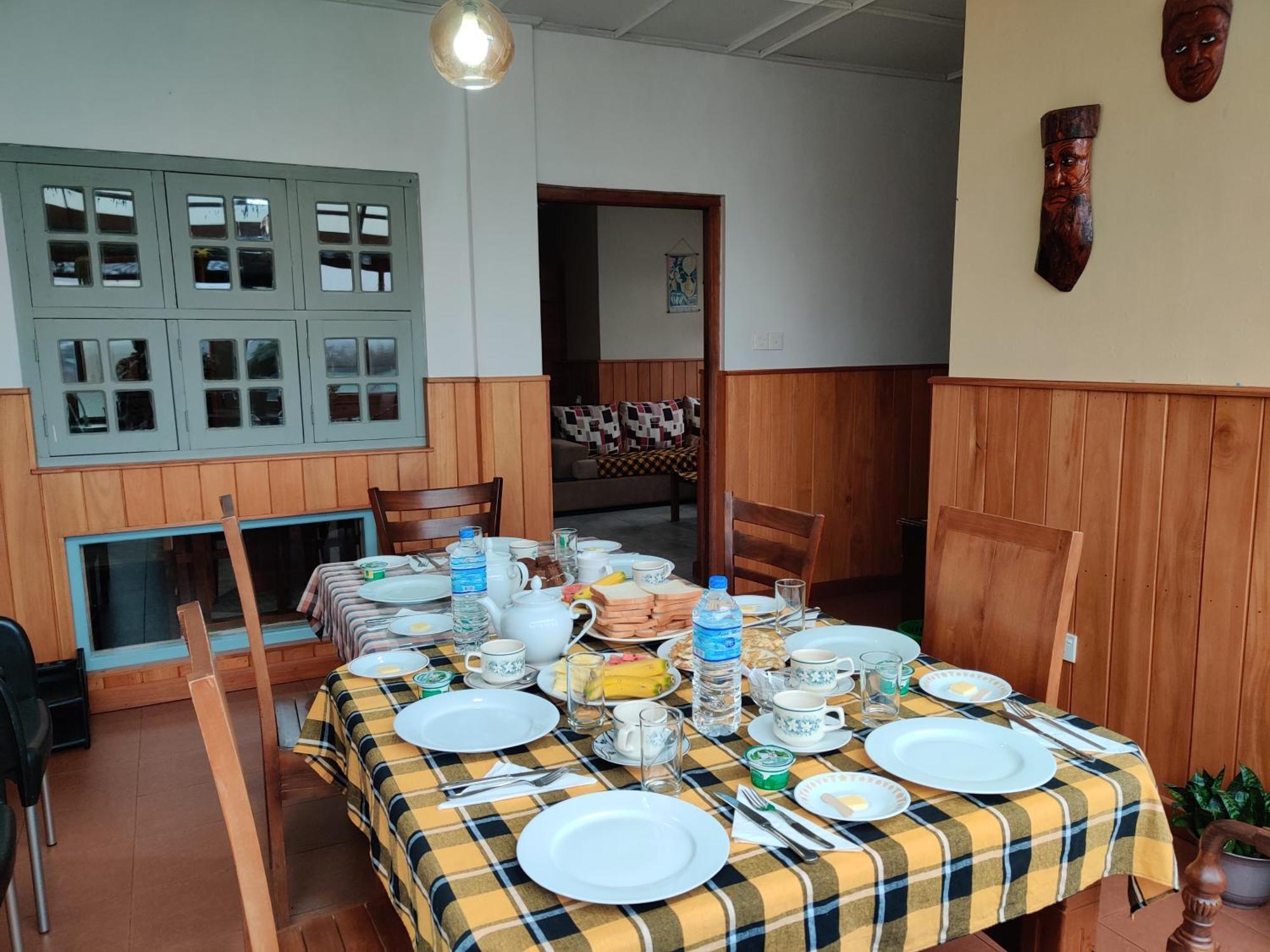 Carnation Rest Hotell Nuwara Eliya Exteriör bild