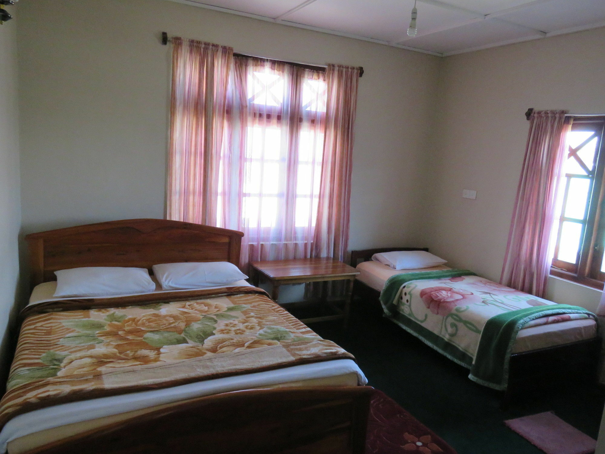 Carnation Rest Hotell Nuwara Eliya Exteriör bild